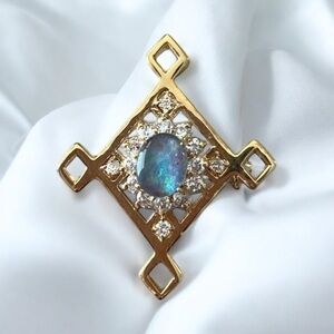 Vintage 14kt Gold Plated Diamond-shape Brooch Synthetic Opal and CZ Stones Pin